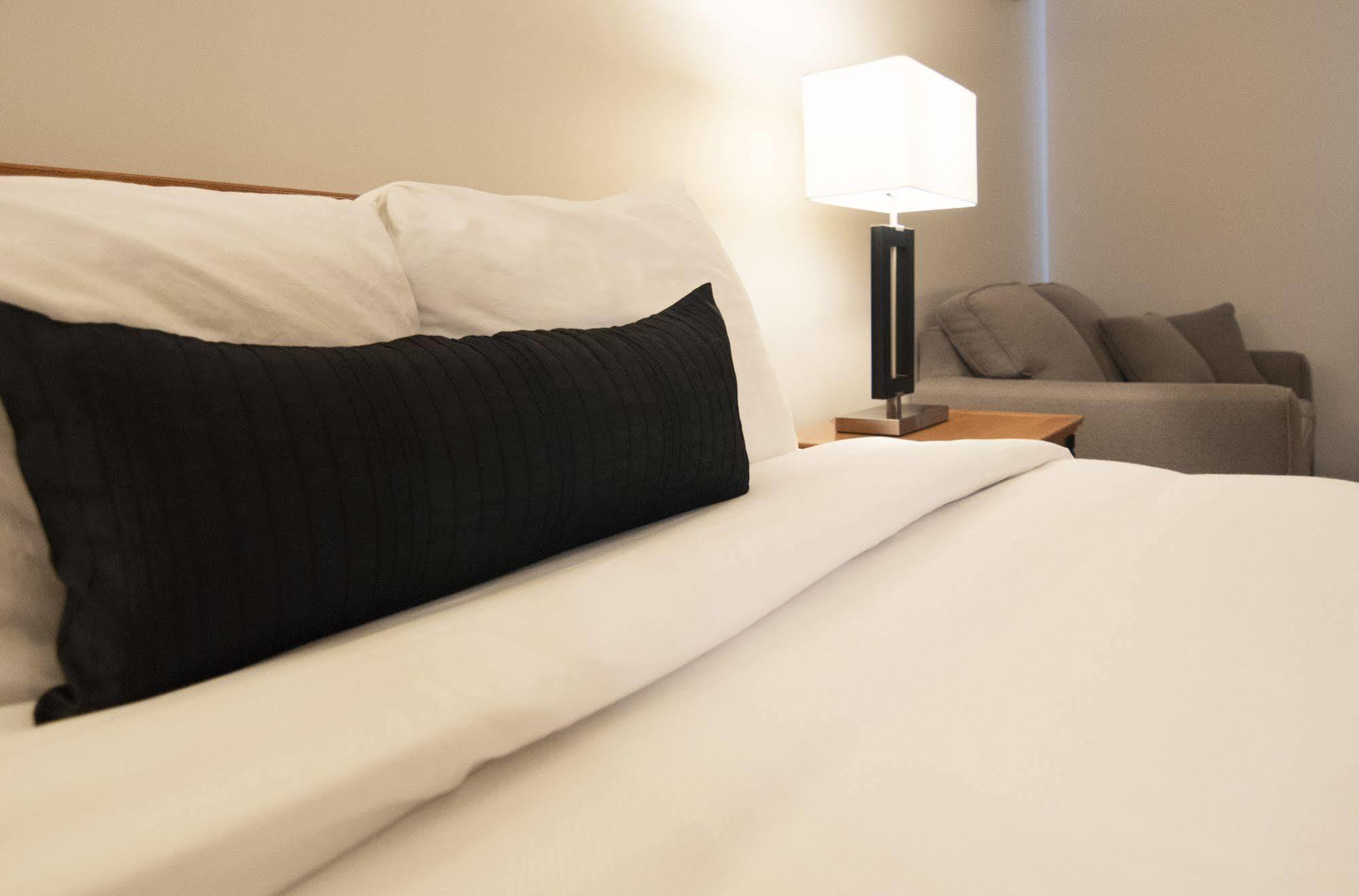 Hotel Le Voyageur Сет-Иль Экстерьер фото